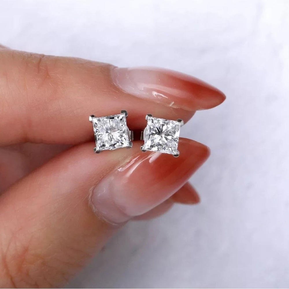 2 Ct Princess Cut VVS1/D Lab Created Stud Earrings 14k White Gold 6mm Push Back